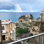 Island -sea View & Suites- 4* Tropea