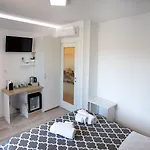 Island -sea View & Suites-