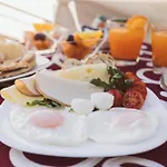 Island -sea View & Suites- Couette-café 4*