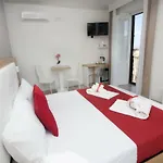 Couette-café Island -sea View & Suites-