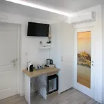 Island -sea View & Suites- Frühstückspension Tropea