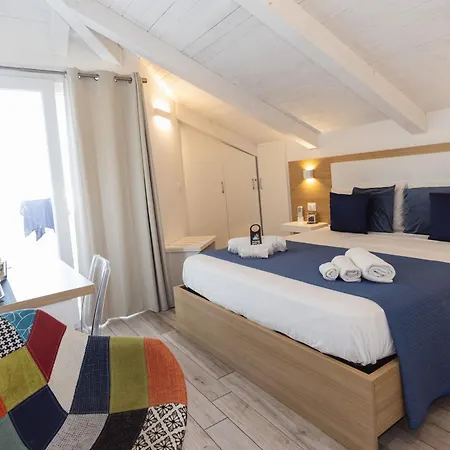 Island -sea View & Suites- فندق مبيت وإفطار تروبيا