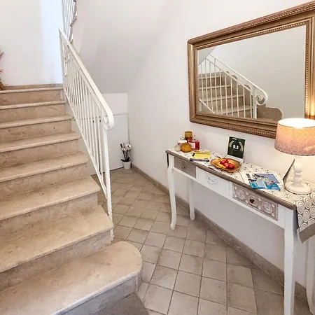 فندق مبيت وإفطار Island -sea View & Suites- تروبيا