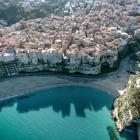 Island -sea View & Suites-