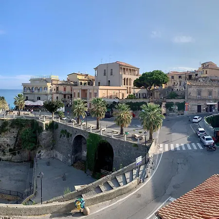 فندق مبيت وإفطار Island -sea View & Suites- تروبيا