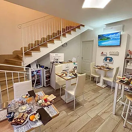 Island -sea View & Suites-