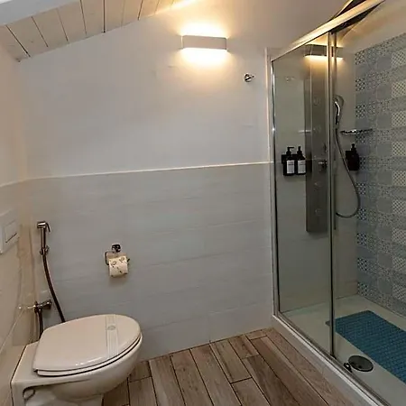 住宿加早餐酒店 Island -sea View & Suites-