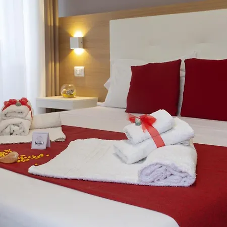 فندق مبيت وإفطار Island -sea View & Suites- تروبيا