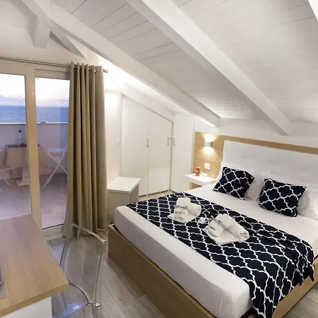 Island -sea View & Suites- Tropea