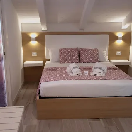 Bed & Breakfast Island -sea View & Suites-