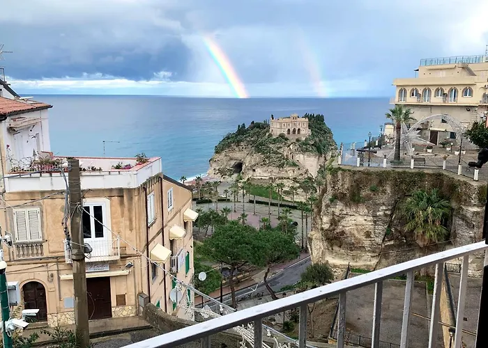 Island -sea View & Suites- 4* Tropea