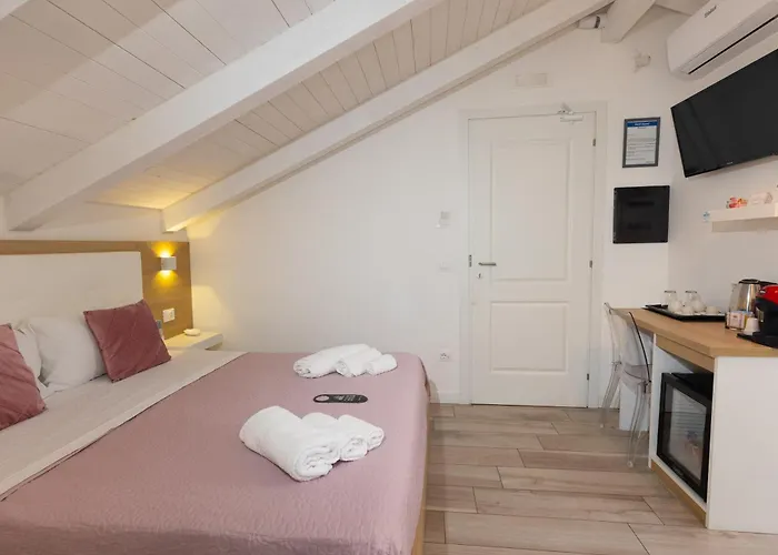 Island -sea View & Suites-