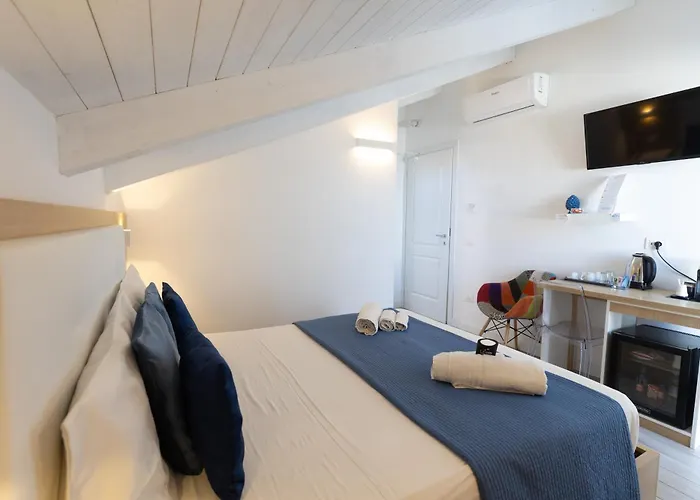 Island -sea View & Suites- 住宿加早餐酒店 4*