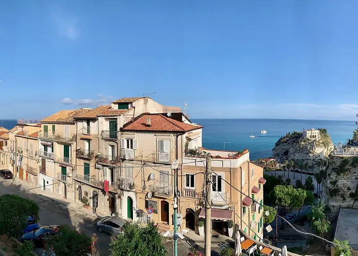 Island -sea View & Suites- Alojamento de Acomodação e Pequeno-almoço Tropea