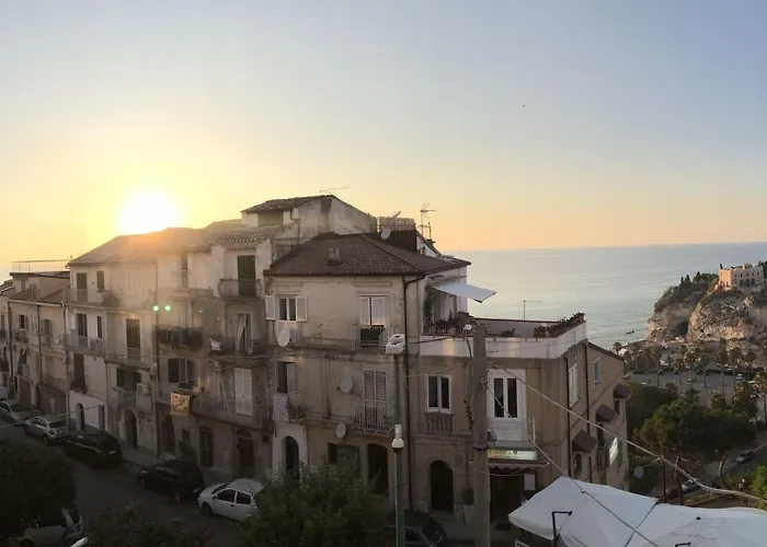 Island -sea View & Suites- 4* Tropea