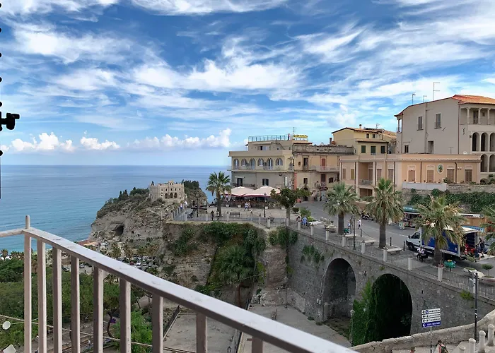 Island -sea View & Suites- 住宿加早餐酒店 特罗佩阿