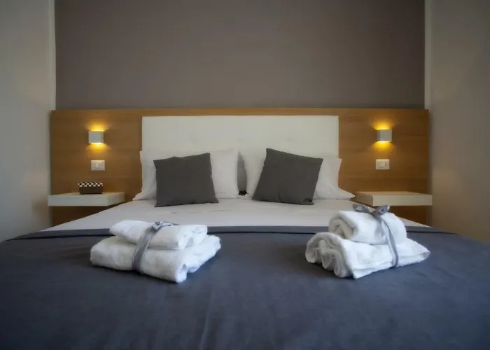 住宿加早餐酒店 Island -sea View & Suites- 特罗佩阿