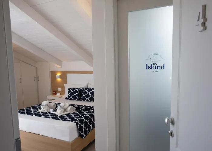 Island -sea View & Suites- Alojamento de Acomodação e Pequeno-almoço 4*